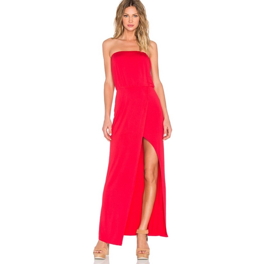 Anari Strapless dress in fire